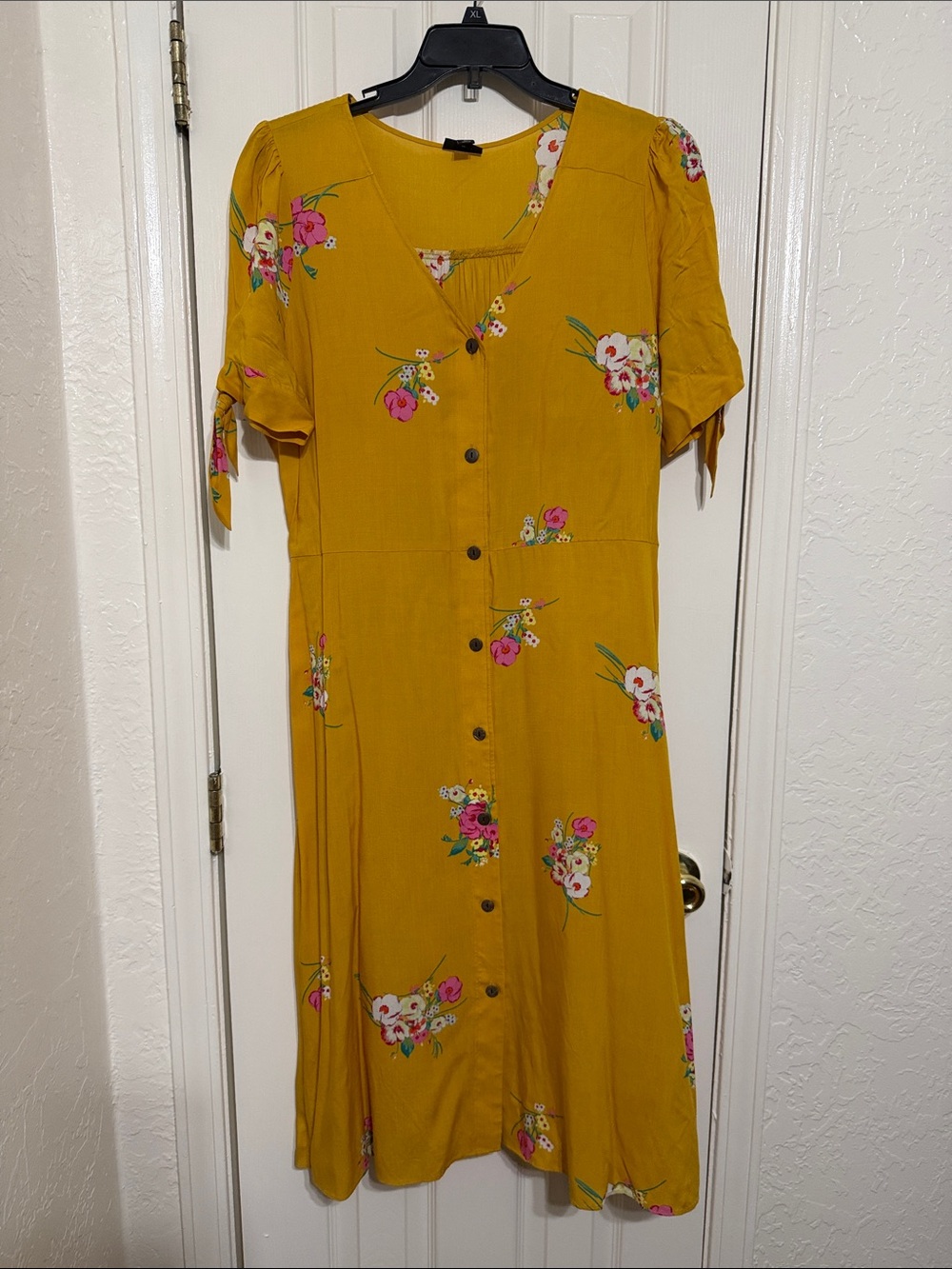 a.n.a Mustard Floral Button-Front Midi Dress